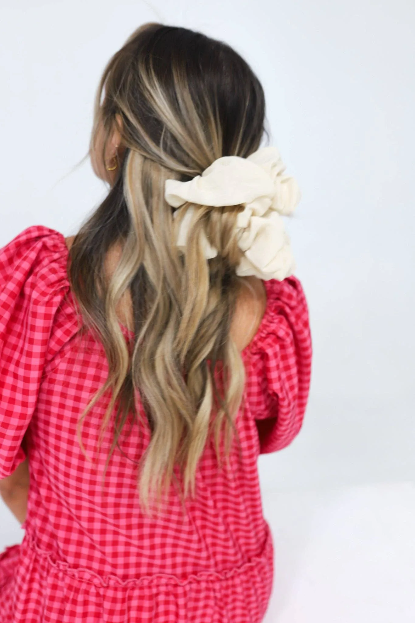 IVORY JUMBO SCRUNCHIE